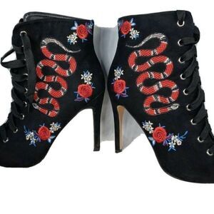 TRUFFLE COLLECTION HELEN324 Lace Up Embroidered 10‎